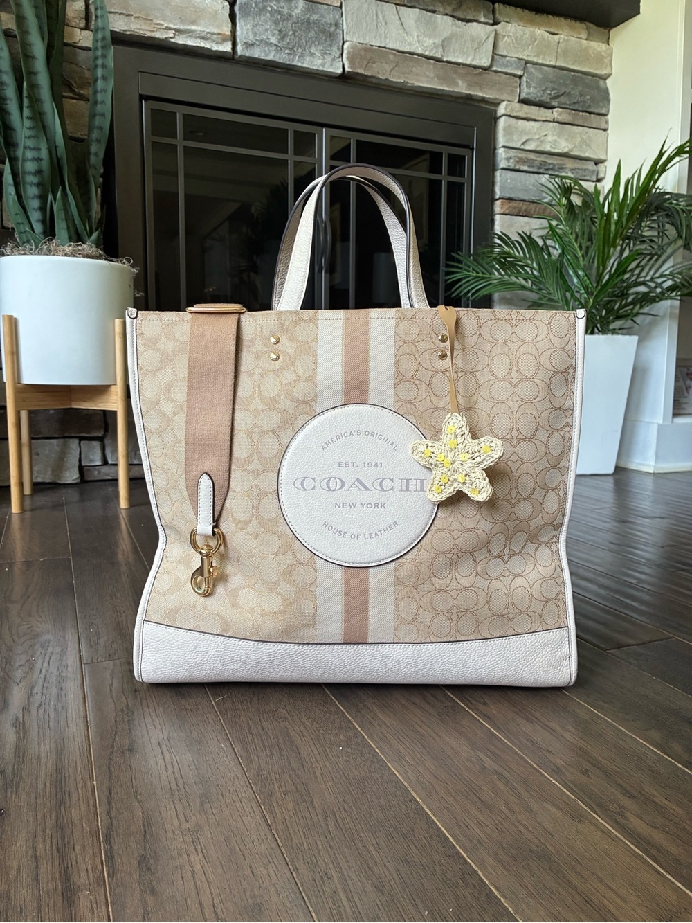 Coach Dempsey Tote Bag 40 In Signature Jacquard With Stripe, Coach Patch